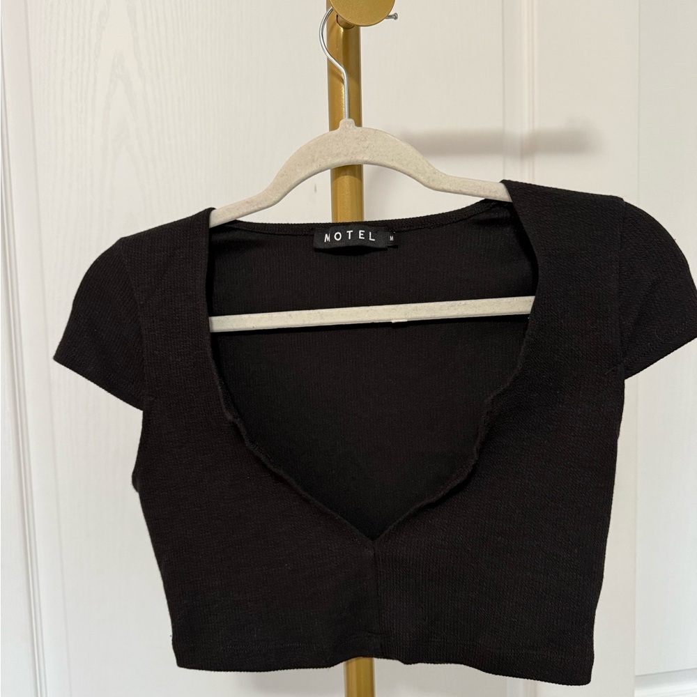 Motel Rocks Black V-Neck Crop Top